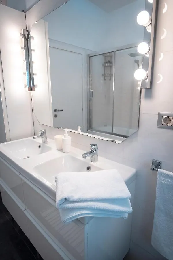 Civico 8 B&B - Appartamento Parma Italia